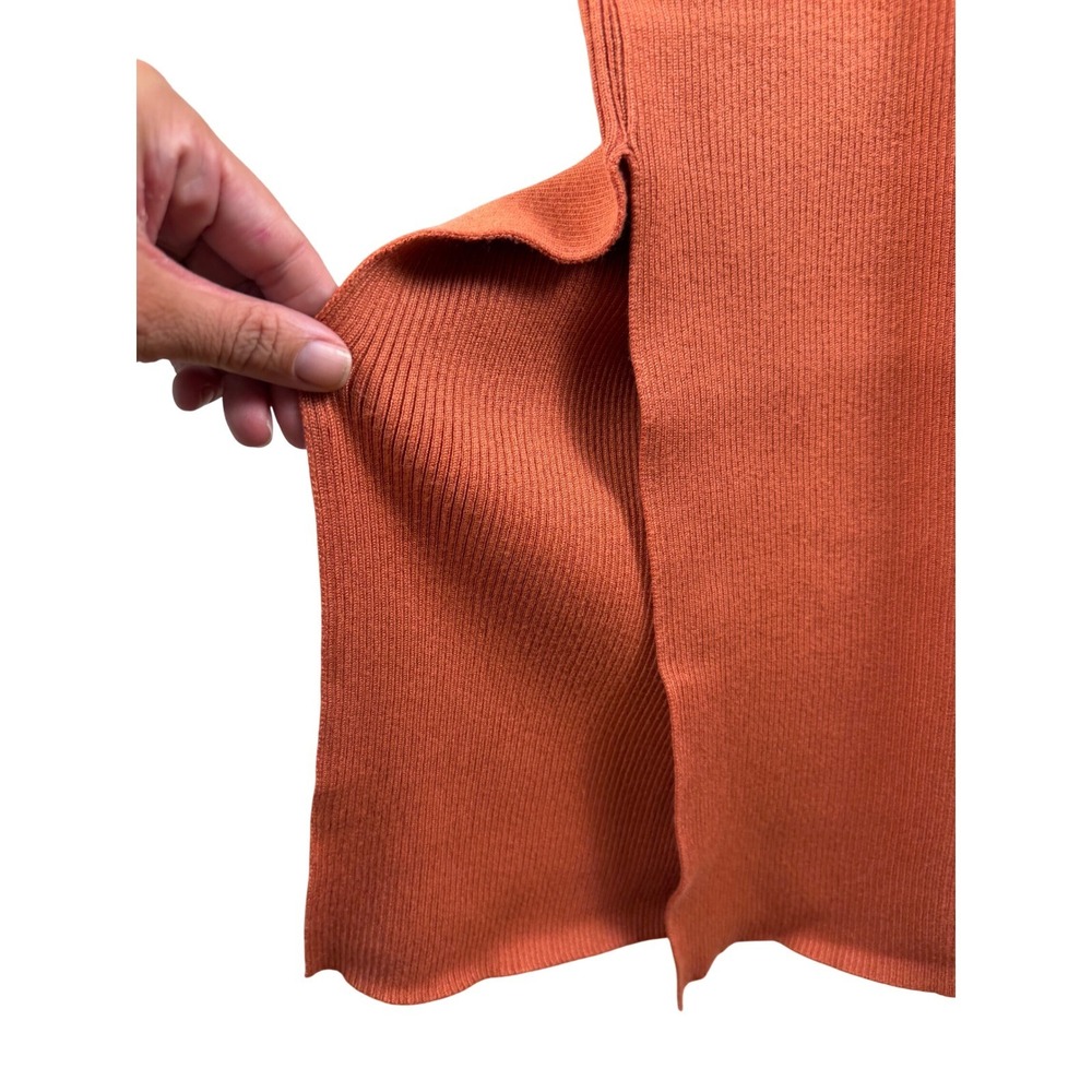 House of Harlow 1960 Rust Orange Ribbed V-Neck Midi Sweater Dress Size M - Picture 4 of 6